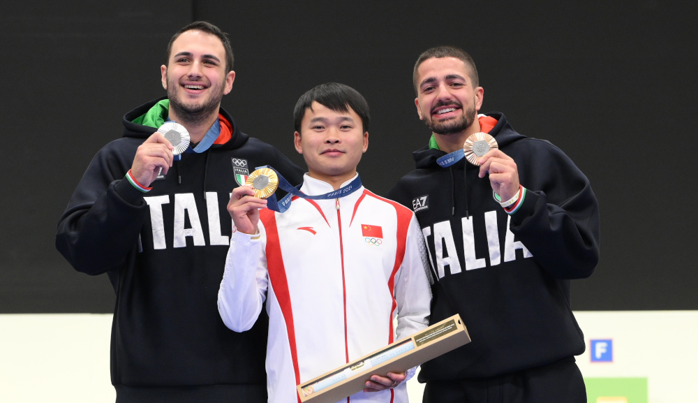 Azzurri da impazzire: argento Maldini, bronzo Monna